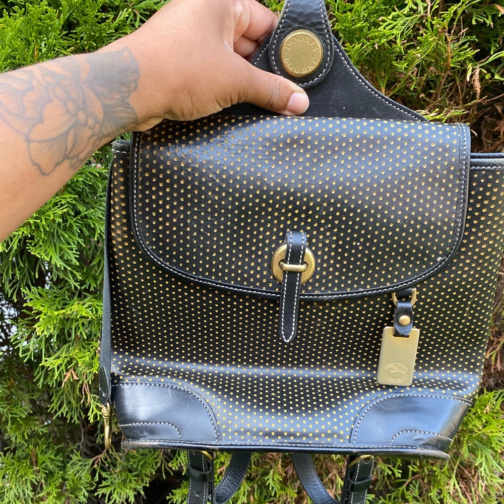 Vintage Dooney & Bourke Cabriolet Black backpack 🎒😍